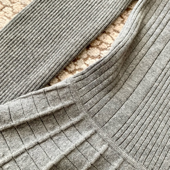 Tory Burch Margaret Peplum Gray Sweater - Picture 5 of 7